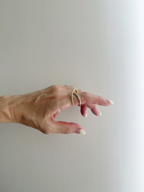 ✧ NEW ✧ N°50 loop pave ring