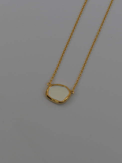 233. Lulu long necklace