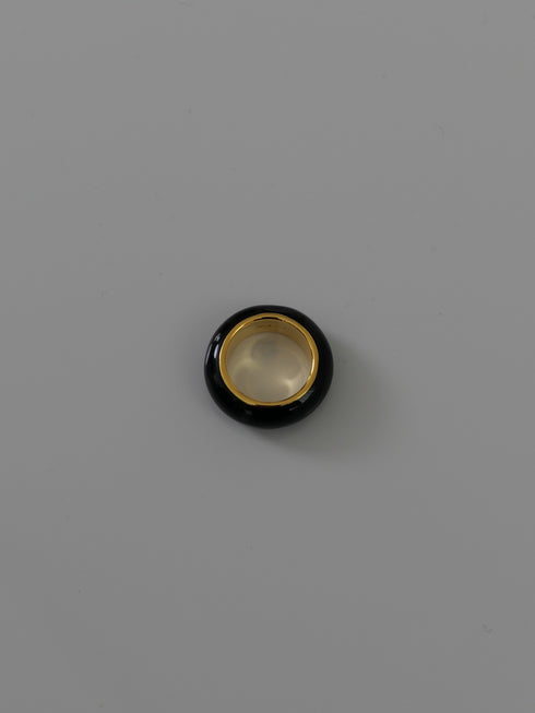 19. macaron † black