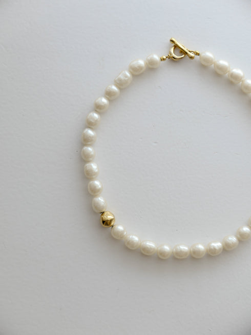 220. pearl necklace 01