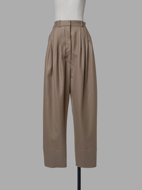 1210. smooth wool tuck pants(予約商品)