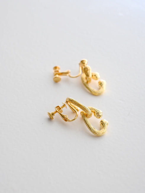 416. Janne pierce/earring