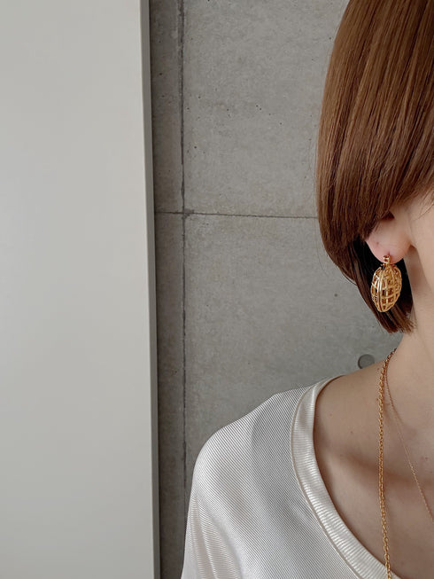 peekaboo heart hoop pierce