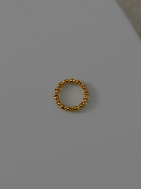 29. heart ring