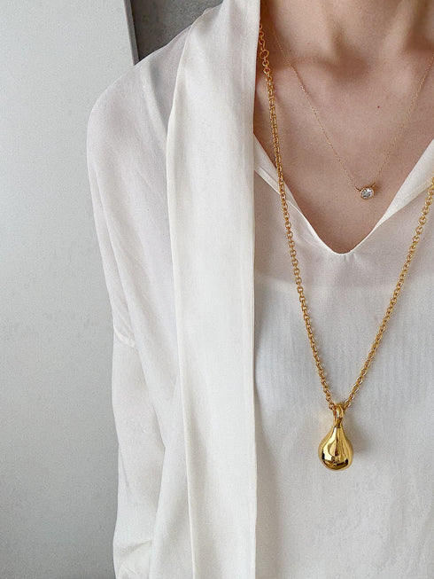 224. floating drop necklace
