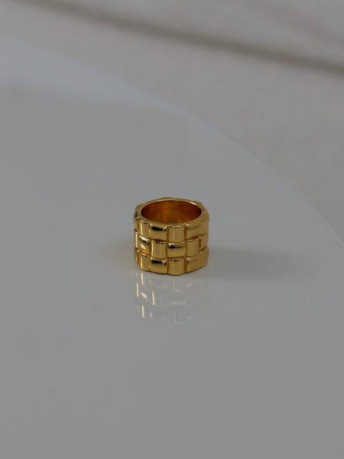 30. tricot ring