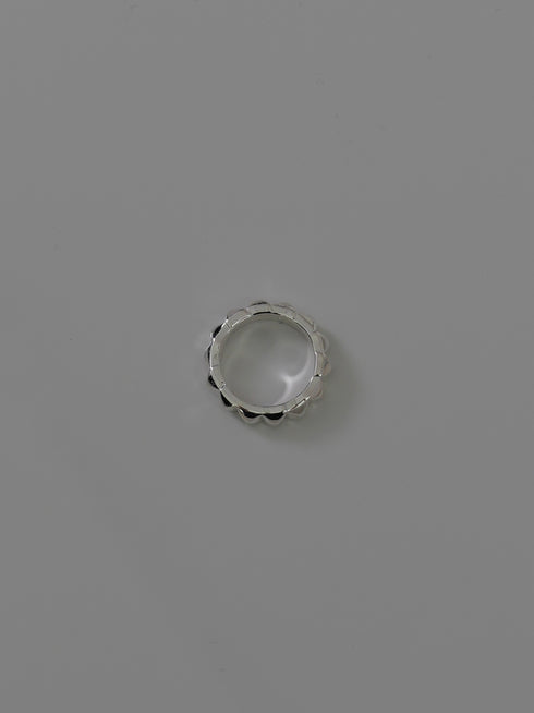 27. pyramid studs ring