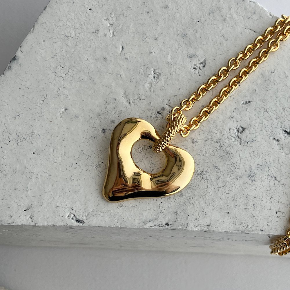 heart stock necklace